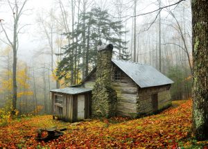 The Avent cabin is one of the oldest structures in Great Smoky Mountains National Park. It was hand hewn from oak, chestnut, and poplar in the mid-1800s. Nashville-born Mayna Treanor Avent began visiting and painting the Smokies in 1910 and used the cabin as her summer studio from the mid-1920s until 1940. Provided by Vernon Lix.
